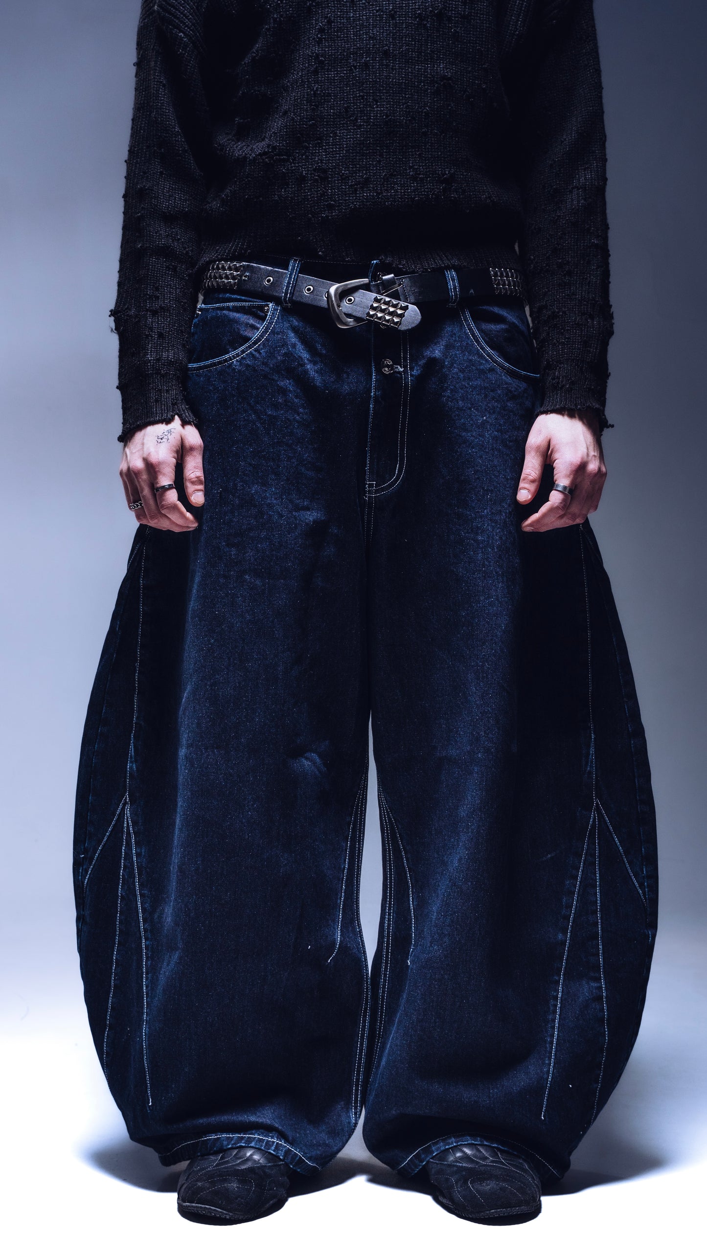 Azurae Jeans front view male model indigo denim Ombre Montreal