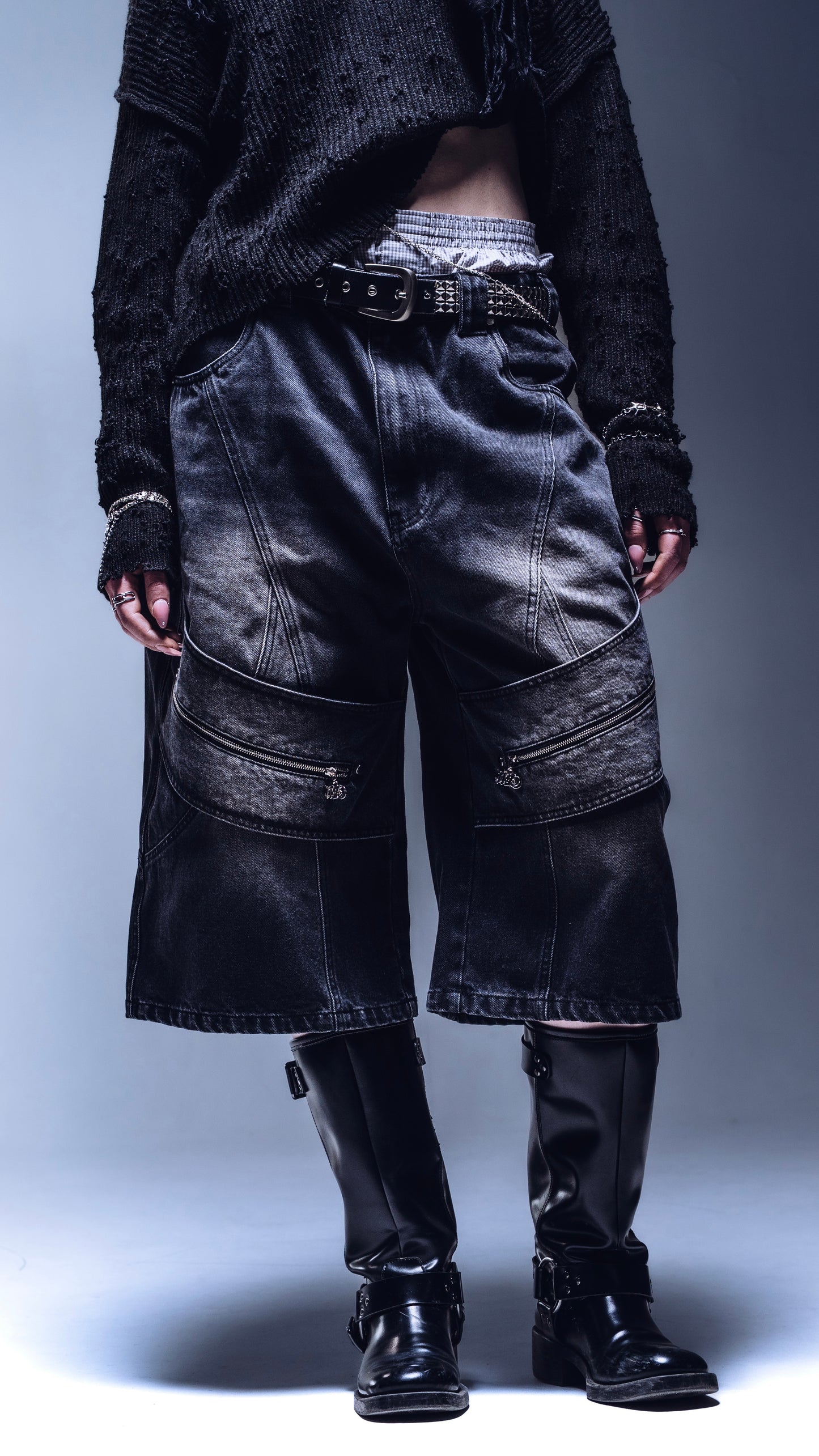 Knece Jorts front view washed denim below knee cut Ombre Montreal