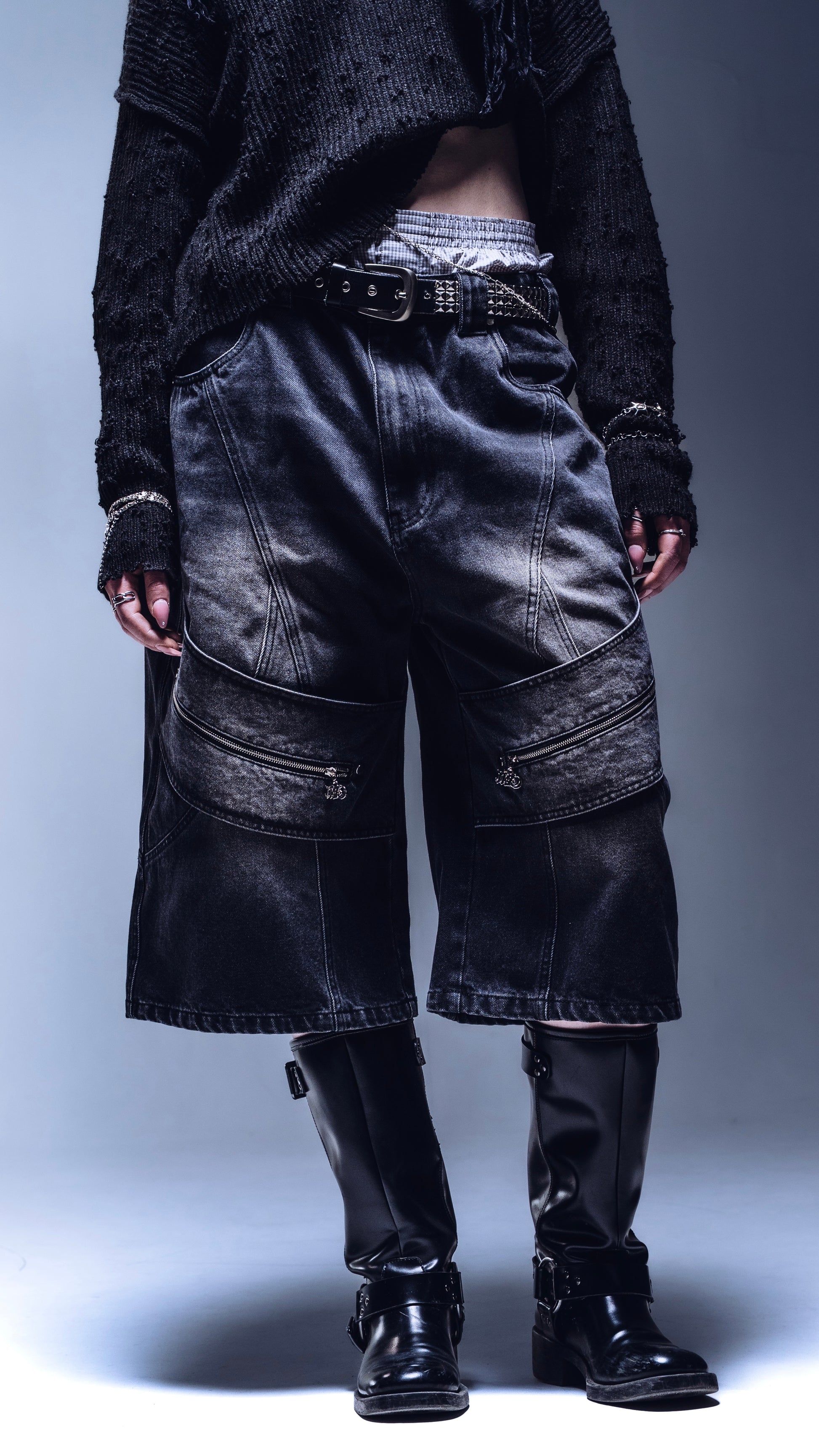 Knece Jorts front view washed denim below knee cut Ombre Montreal
